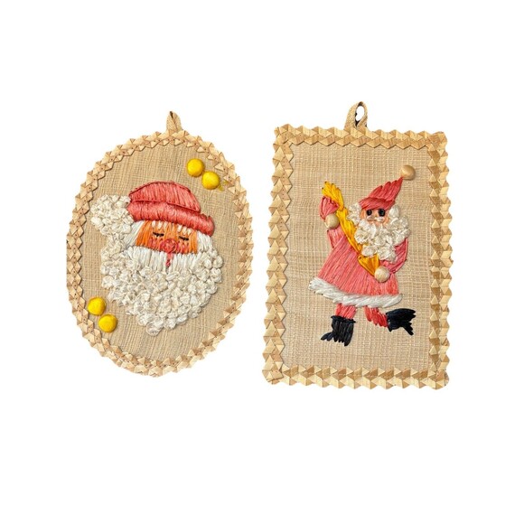 VTG Woven Straw Santa Wall Decor Set of 2 | Christmas Folk Art Decor Cottagecore - Picture 1 of 8